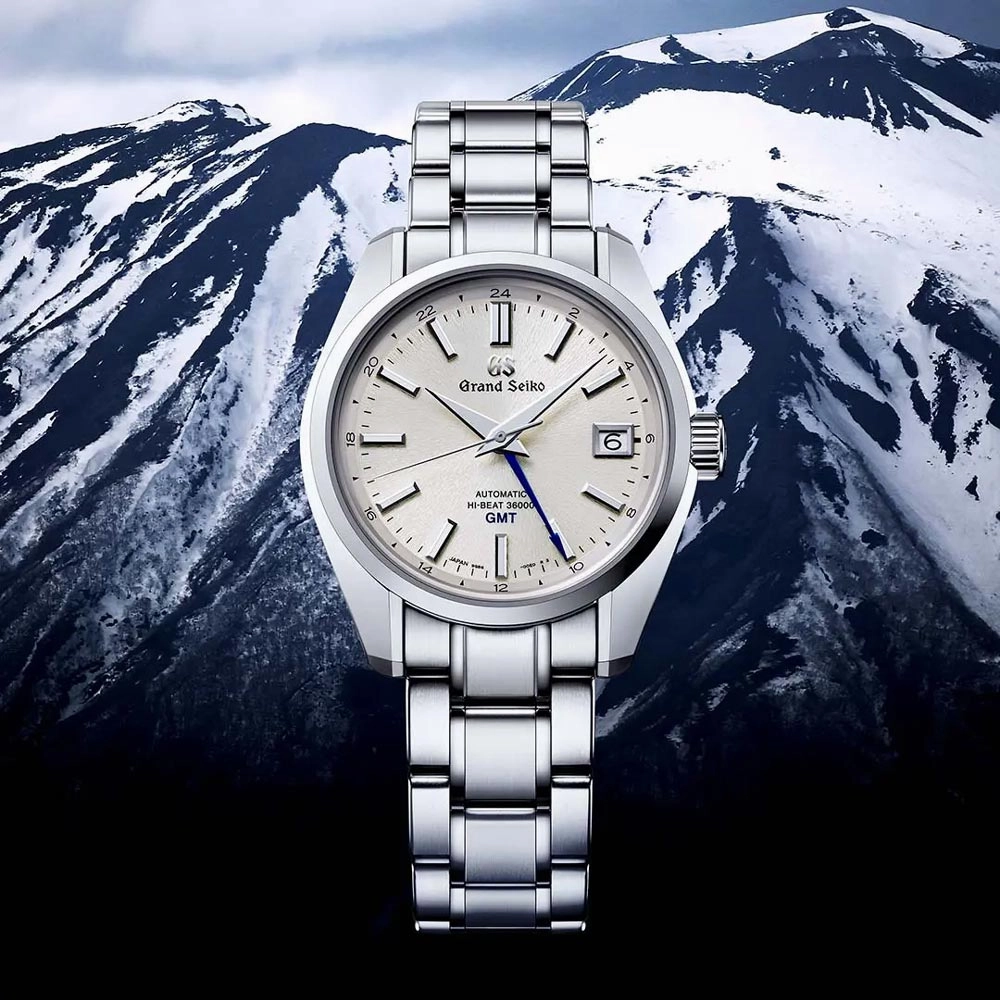 Grand Seiko Heritage Collection Snowfall Mount Iwate 44GS Hi-Beat GMT 40mm Champagne Dial Gents Automatic Watch SBGJ263G