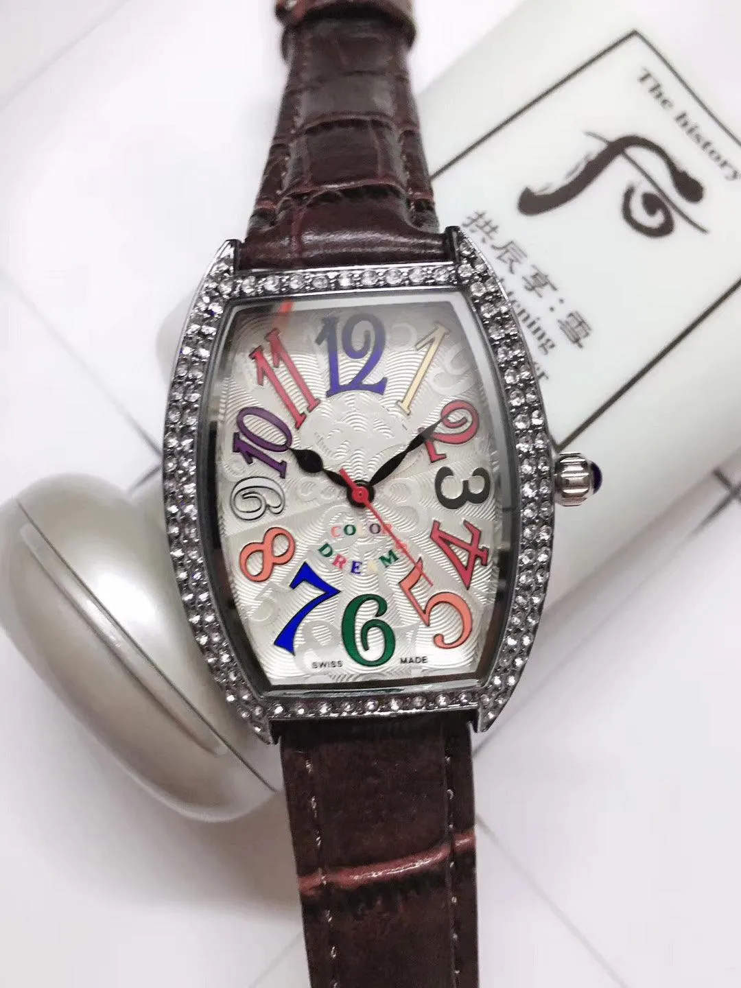Hot-selling Explosive AliExpress Wechat Fashion Square Flange Ladies Watch Ladies Watch