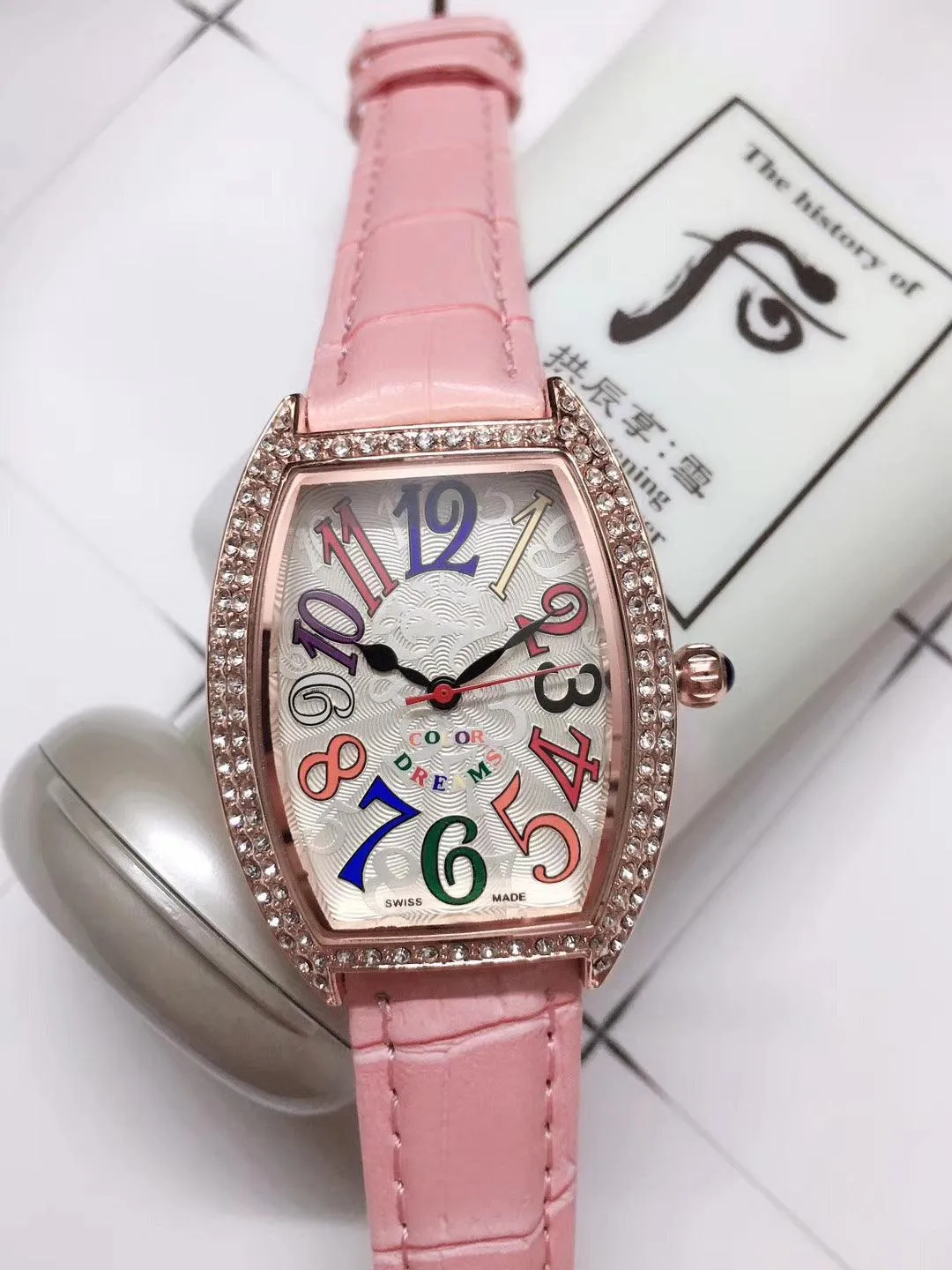 Hot-selling Explosive AliExpress Wechat Fashion Square Flange Ladies Watch Ladies Watch
