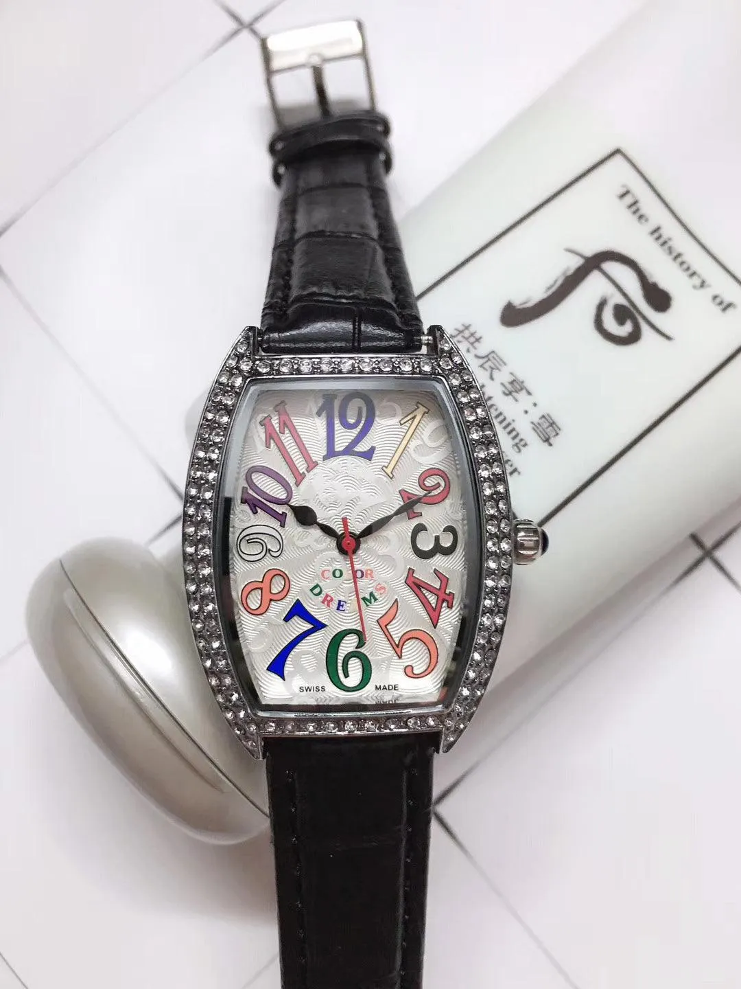 Hot-selling Explosive AliExpress Wechat Fashion Square Flange Ladies Watch Ladies Watch