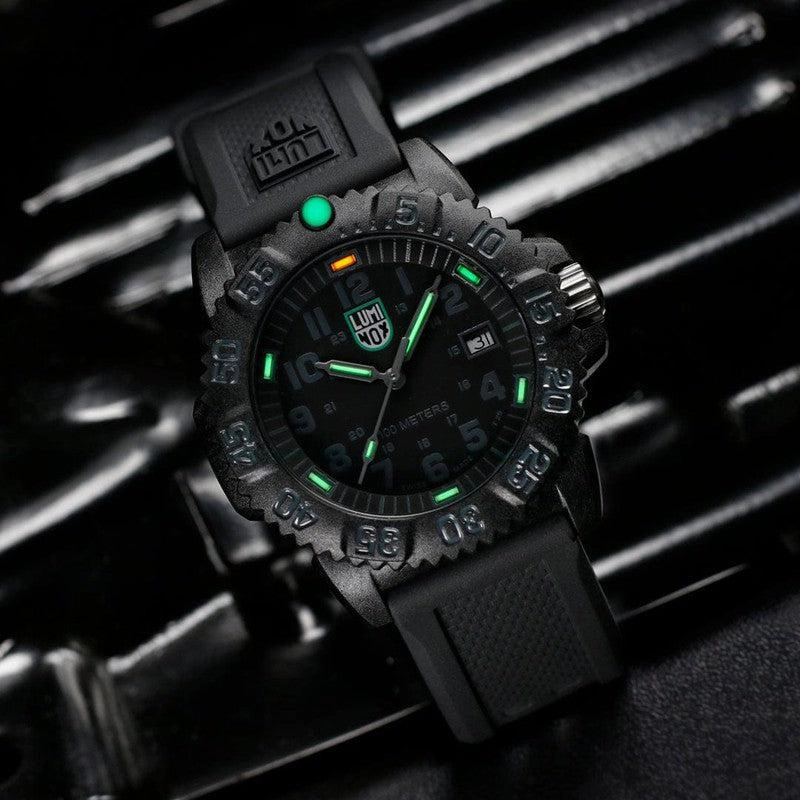 Luminox Sea Lion Carbonox - X2.2072