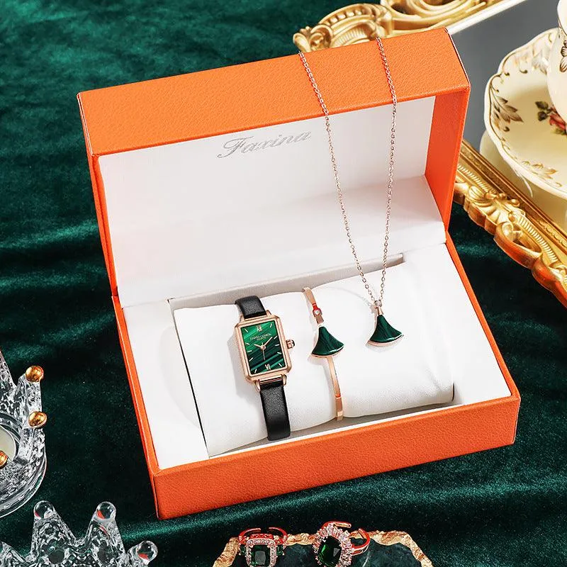 New Small Green Watch Fashion Square Suit Ladies Watch Women 