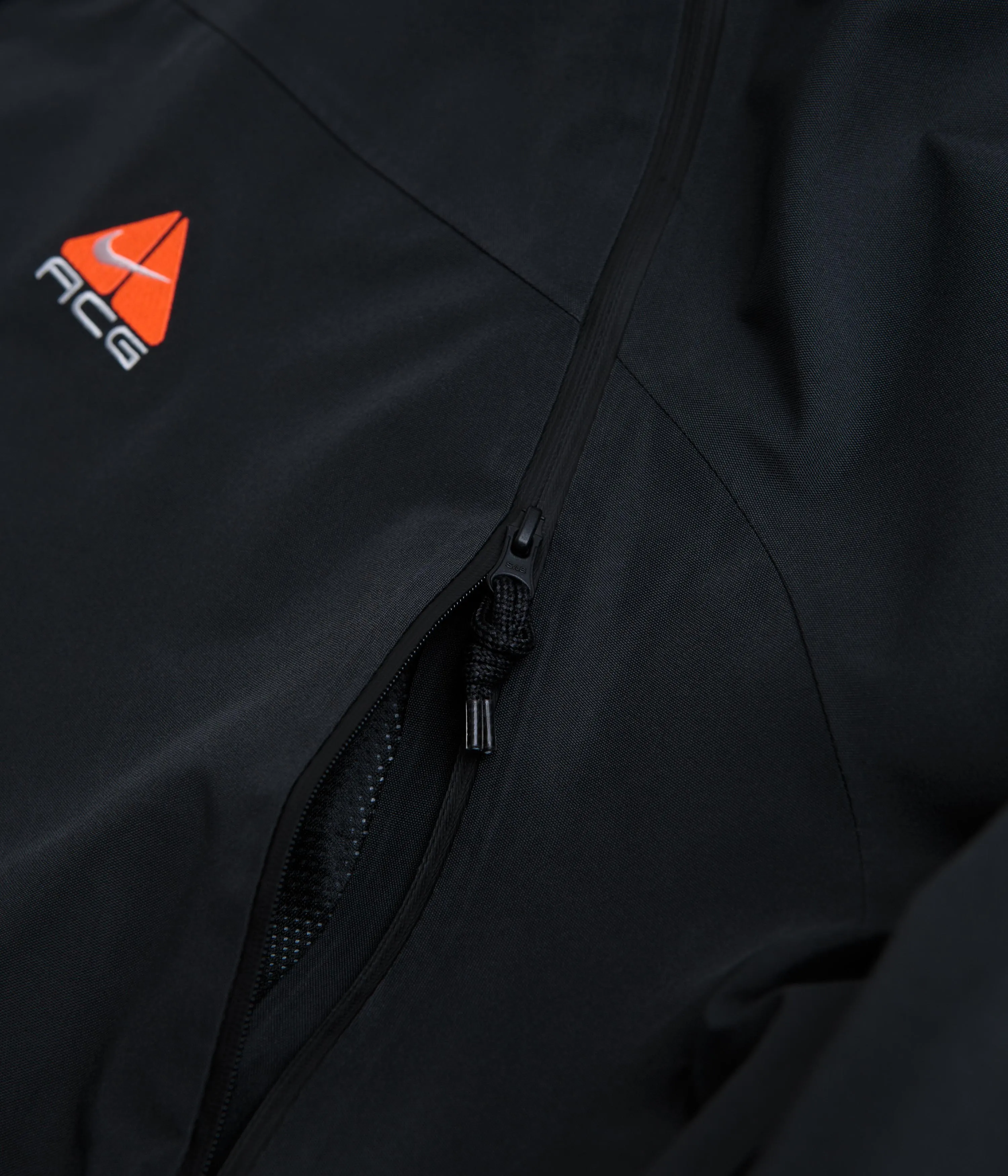 Nike ACG Chena Vortex Jacket - Anthracite / Anthracite / Summit White Nike ACG Outdoor Clothing