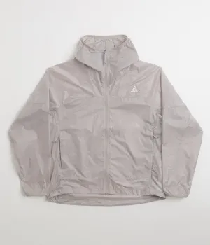 Nike ACG Cinder Cone Windproof Jacket - College Grey / Summit White Nike ACG Outdoor Clothing