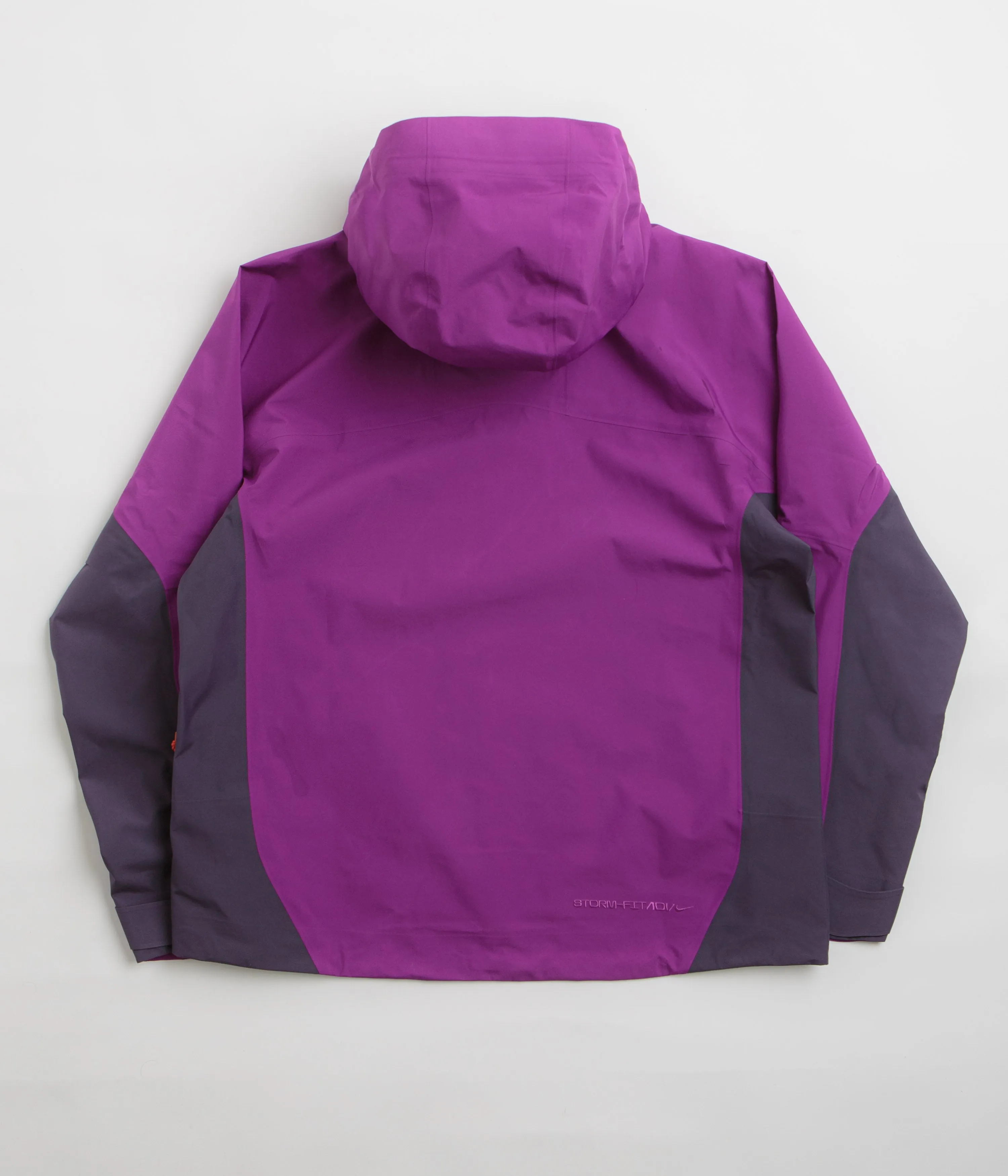 Nike ACG Misery Ridge Jacket - Bold Berry / Dark Raisin / Summit White Nike ACG Outdoor Clothing
