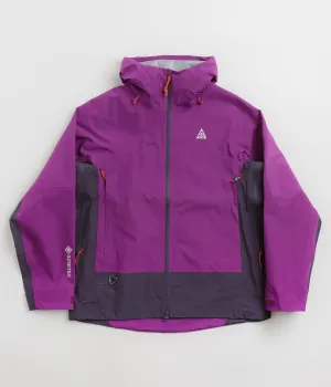 Nike ACG Misery Ridge Jacket - Bold Berry / Dark Raisin / Summit White Nike ACG Outdoor Clothing