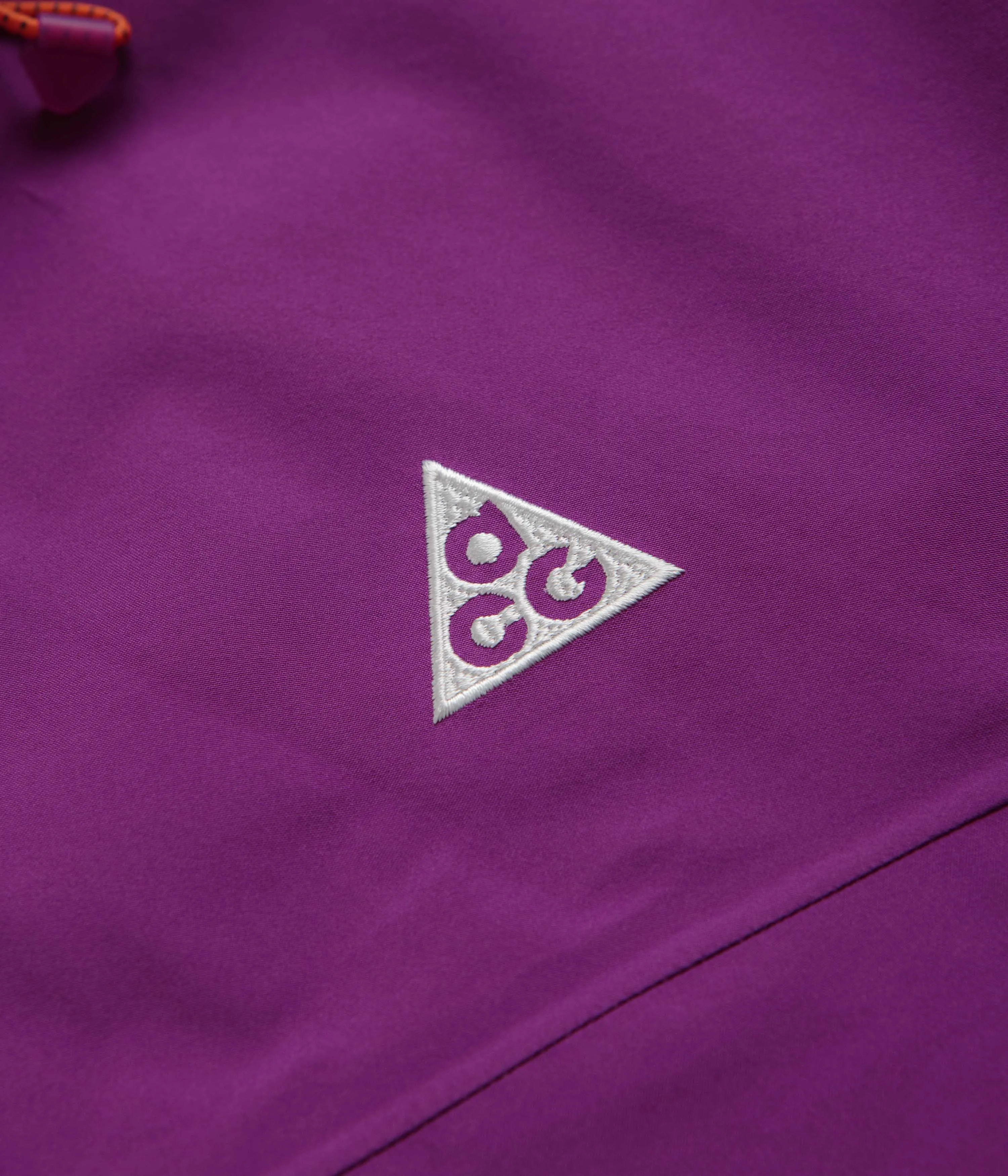 Nike ACG Misery Ridge Jacket - Bold Berry / Dark Raisin / Summit White Nike ACG Outdoor Clothing
