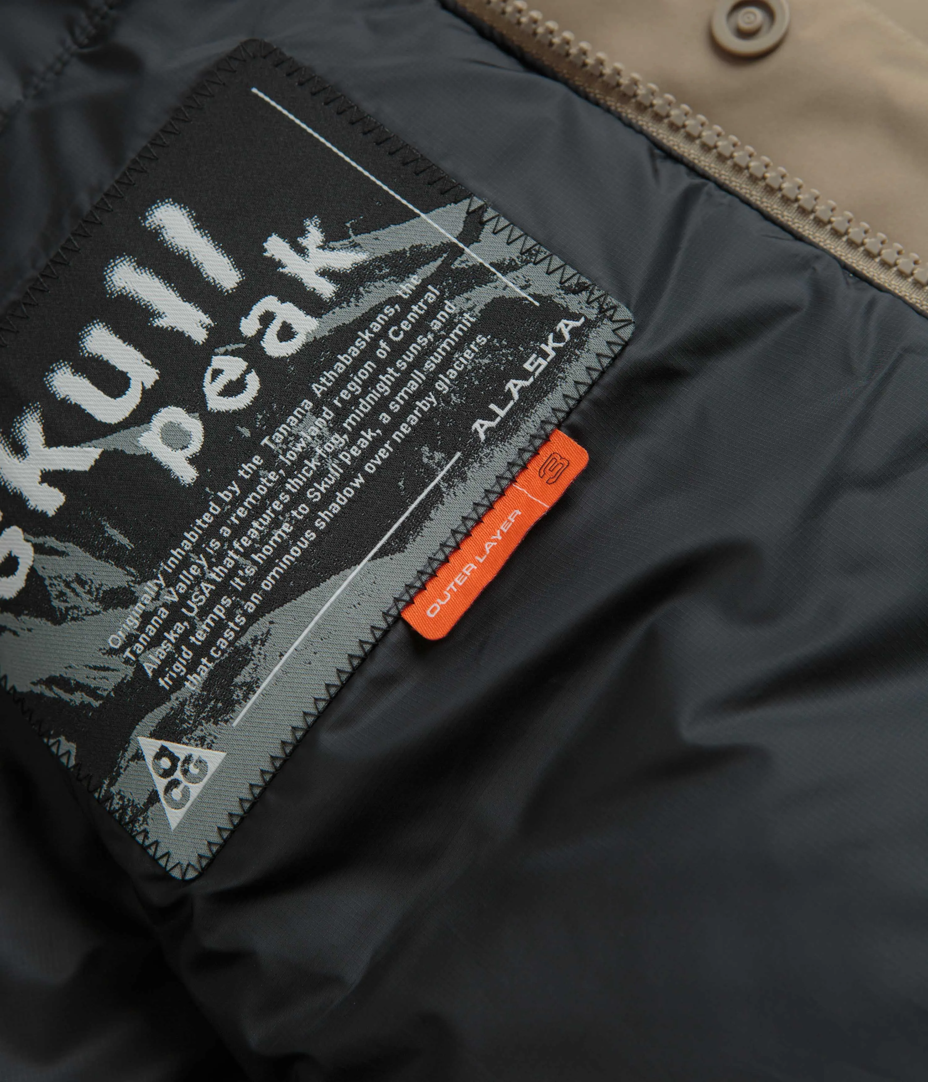 Nike ACG Skull Peak Jacket - Khaki / Anthracite / Black / Summit White Nike ACG Outdoor Clothing