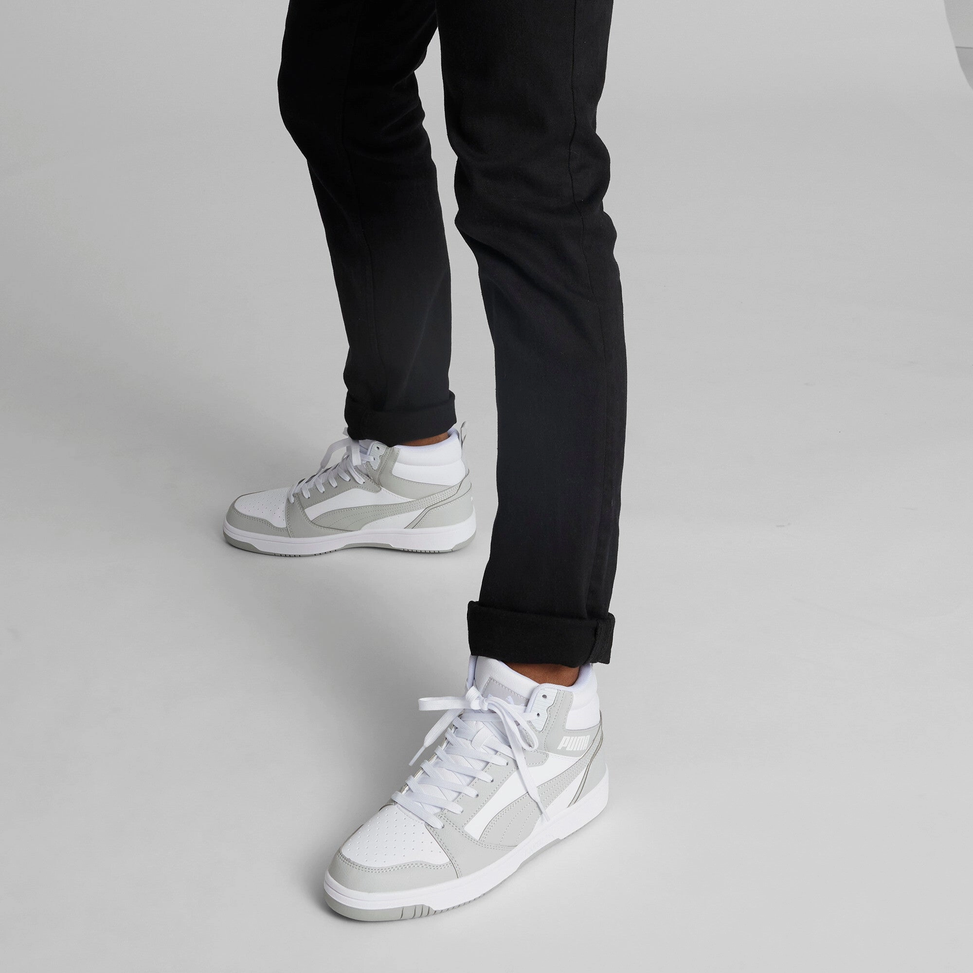 PUMA Men's Rebound V6 Wide Sneakers