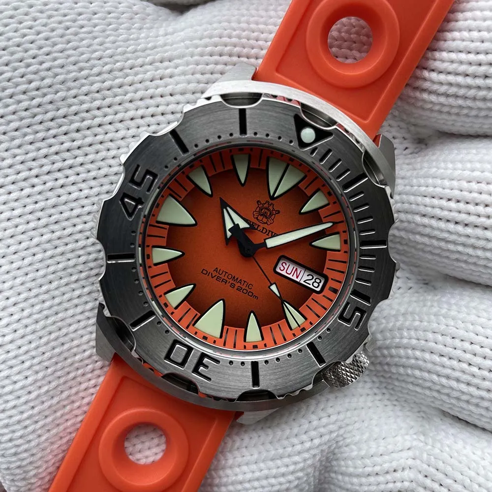 Steeldive SD1984 NH36 Monster Men Watch