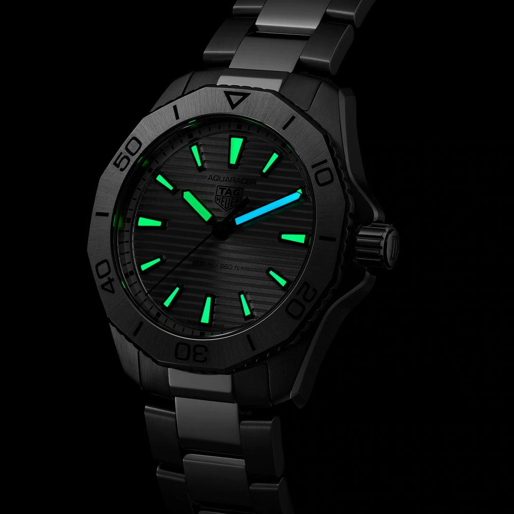 TAG Heuer Aquaracer Professional 200 40mm Silver Dial Quartz Gents Watch WBP1111.BA0627