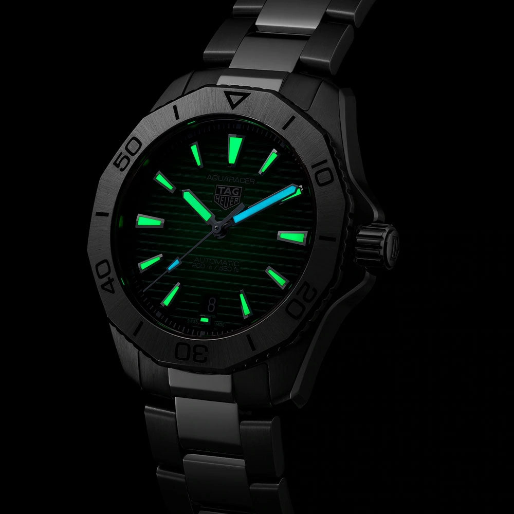 TAG Heuer Aquaracer Professional 200 Green Dial 40mm Automatic Gents Watch WBP2115.BA0627