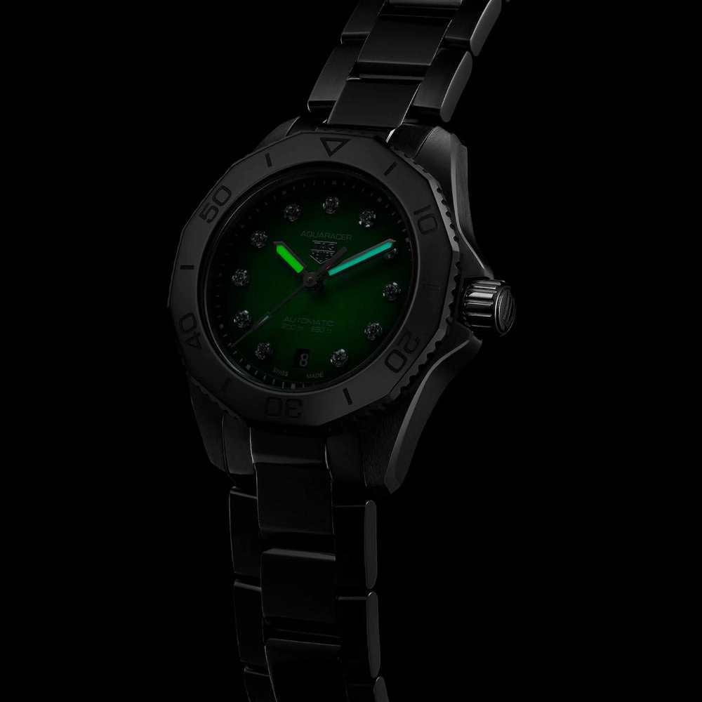 TAG Heuer Aquaracer Professional 200 Green MOP Diamond Dot Dial 30mm Automatic Ladie Watch WBP2415.BA0622