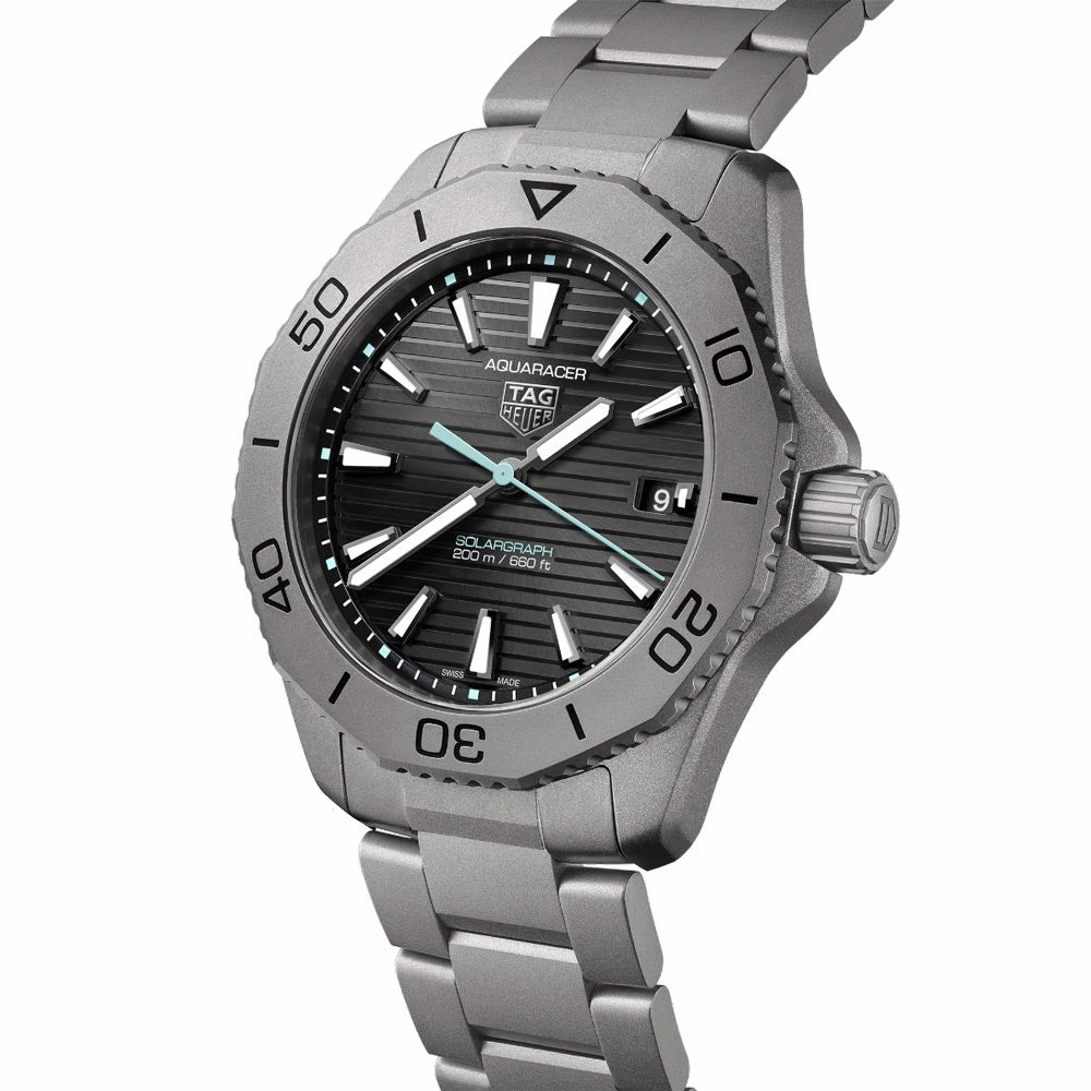 TAG Heuer Aquaracer Professional 200 Solargraph 40mm Black Dial Titanium Quartz Gents Watch WBP1180.BF0000