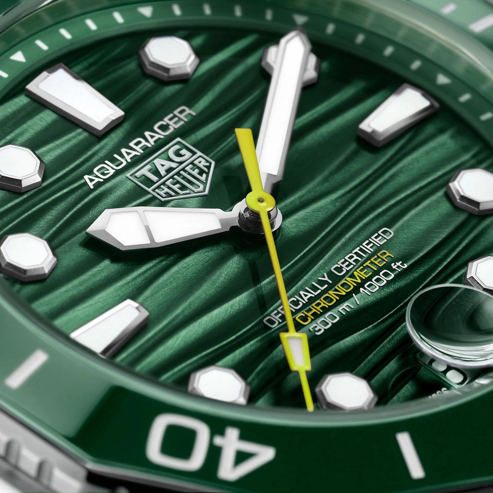 TAG Heuer Aquaracer Professional 300 Date 42mm Green Dial Automatic Gents Watch WBP5116.BA0013
