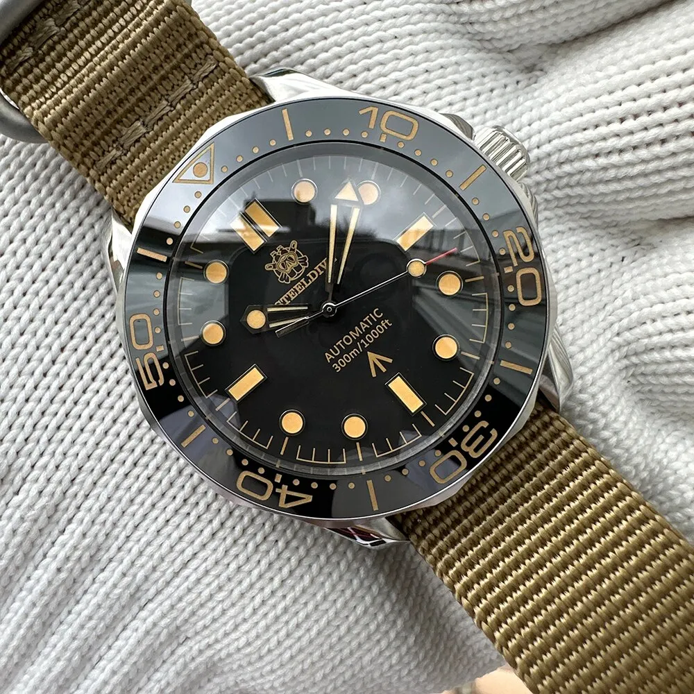 Welcome DealSteeldive SD1957 Vintage Sea Ghost Watch
