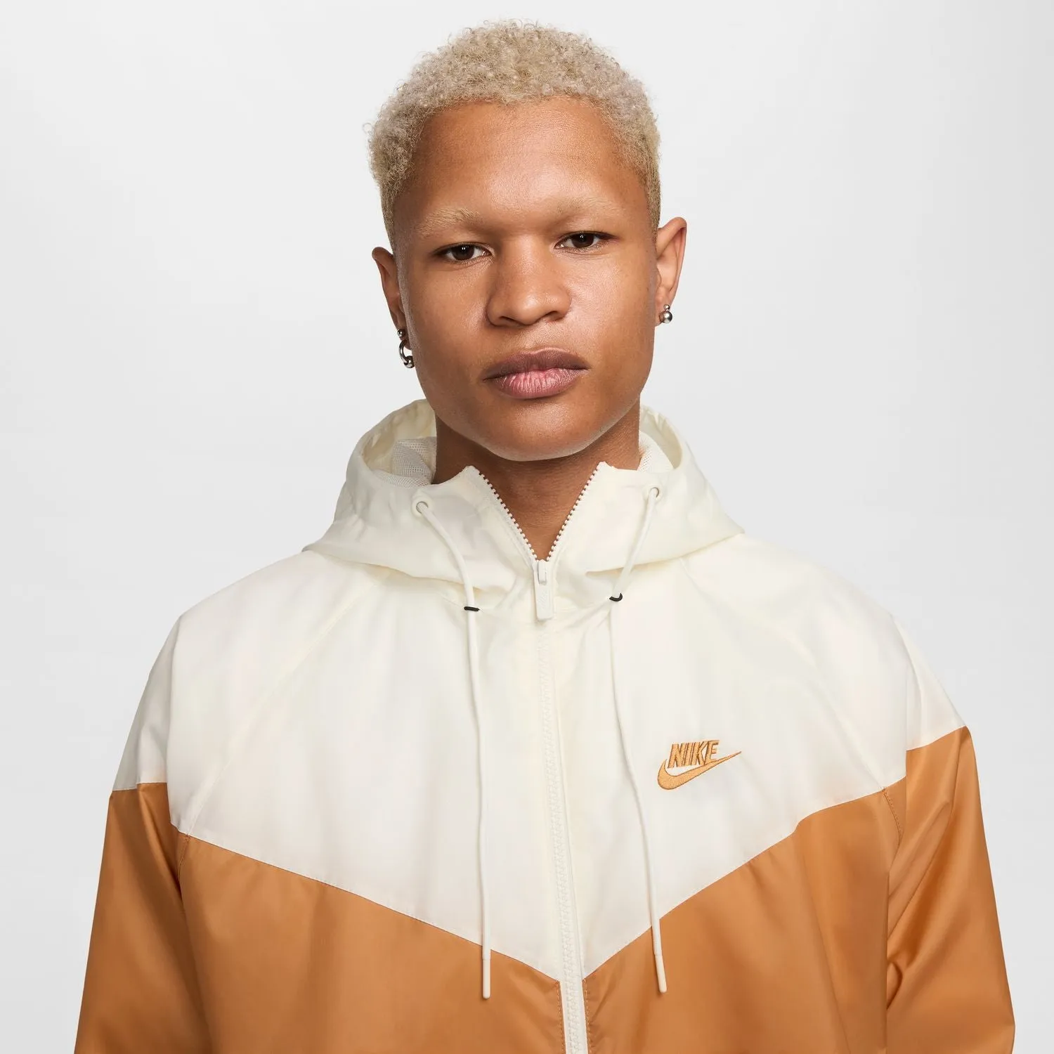 Windrunner Jacket – Mens Clothing_Nike