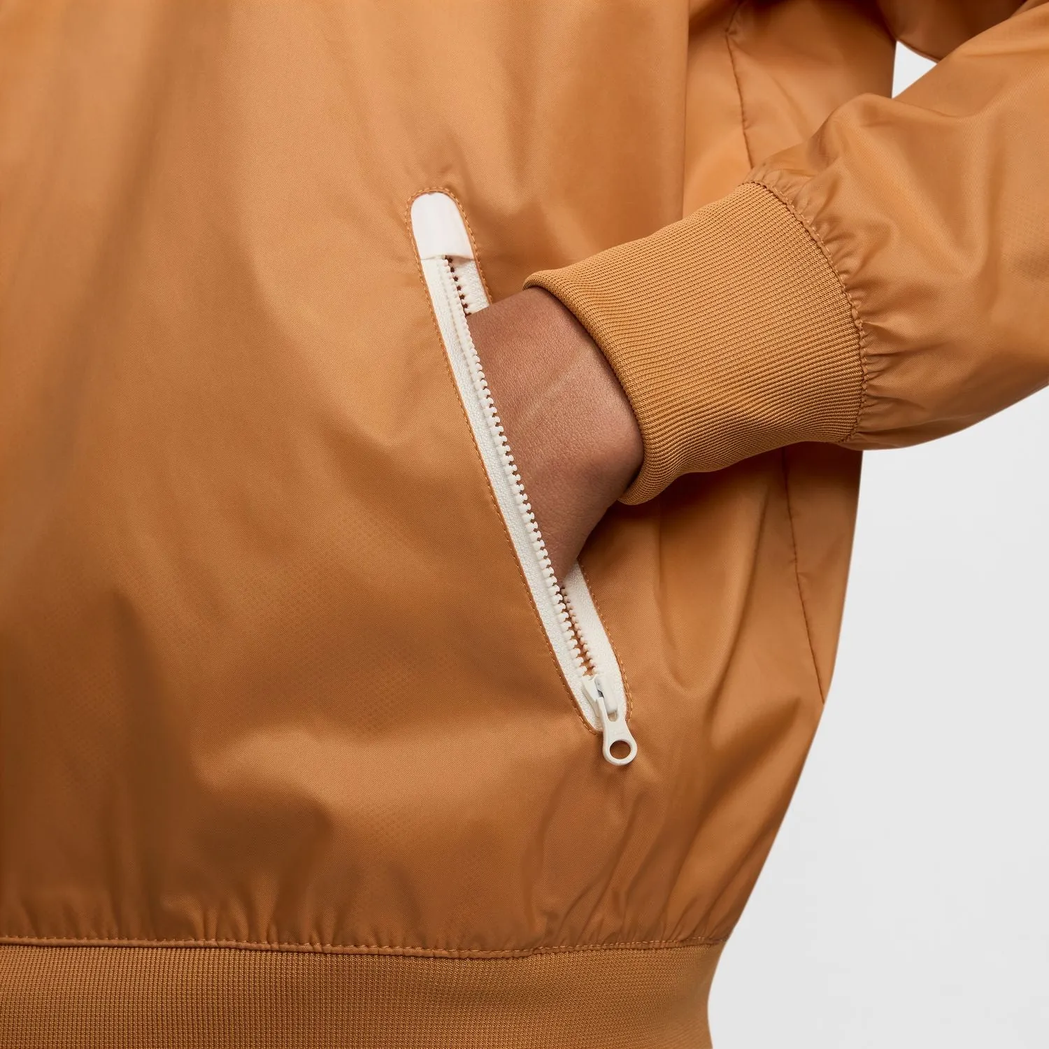 Windrunner Jacket – Mens Clothing_Nike