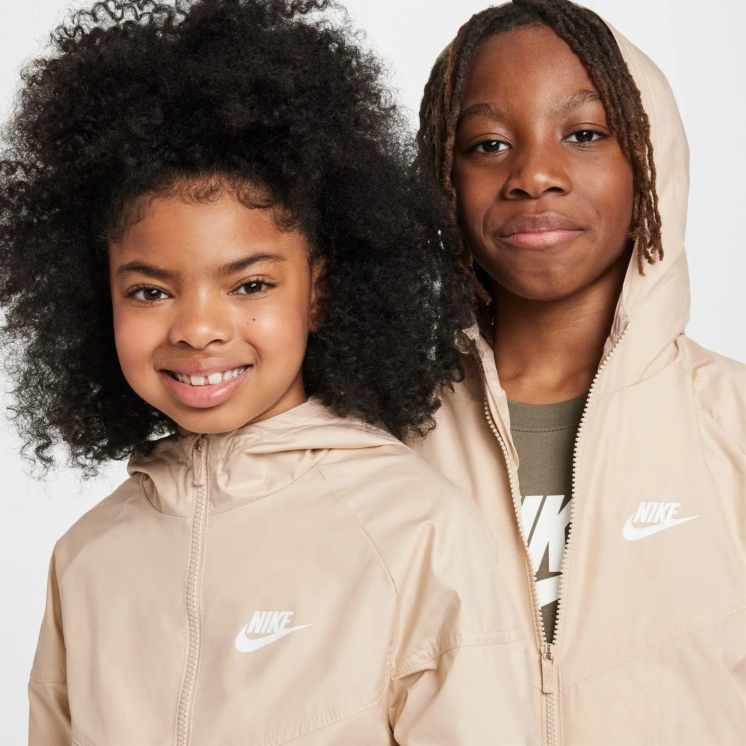 Windrunner Jacket- Youth Clothing_Nike