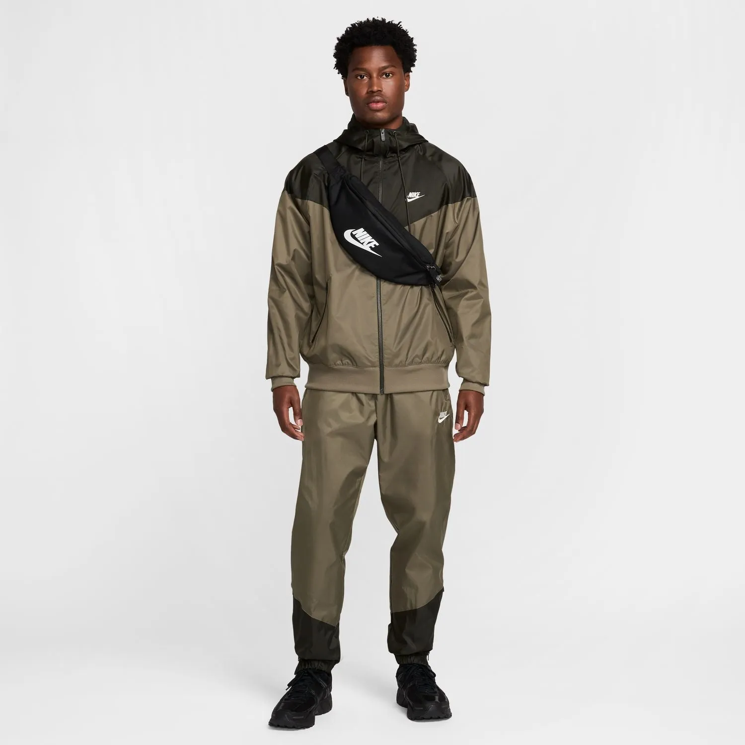 Windrunner - Mens Clothing_Nike